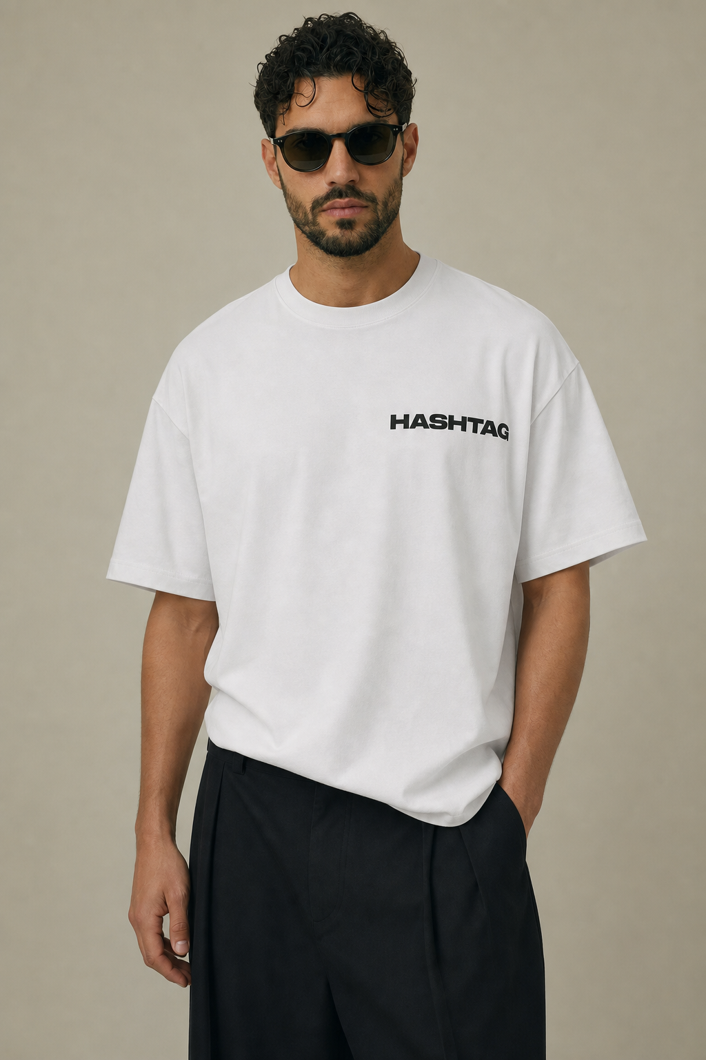 color:white